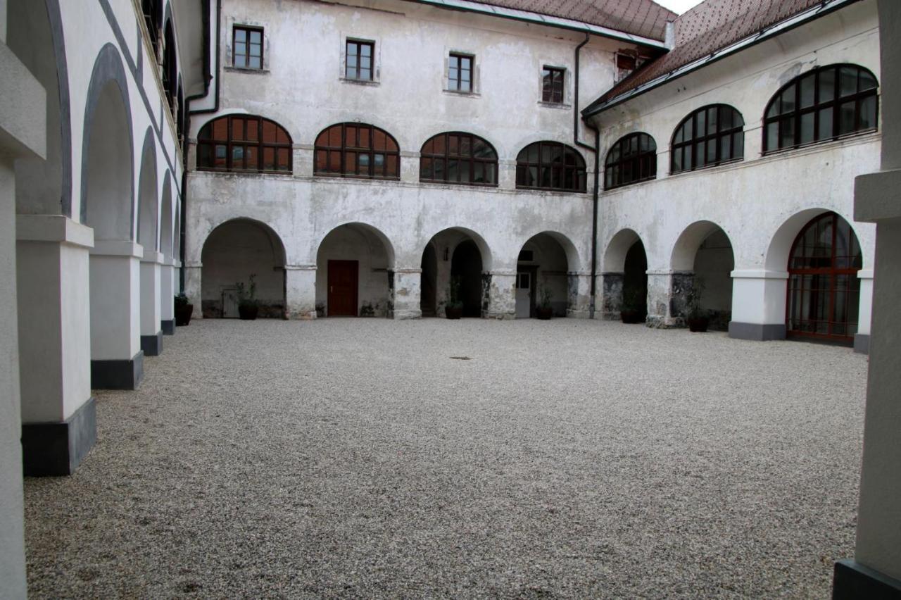 Samostan Mekinje Kamnik Kültér fotó